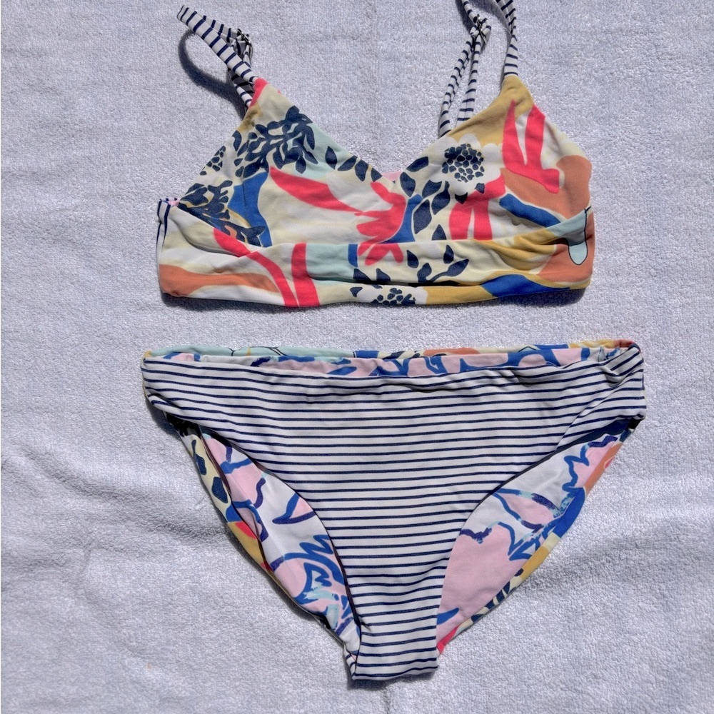 Maaji girls size 12 bikini in EUC